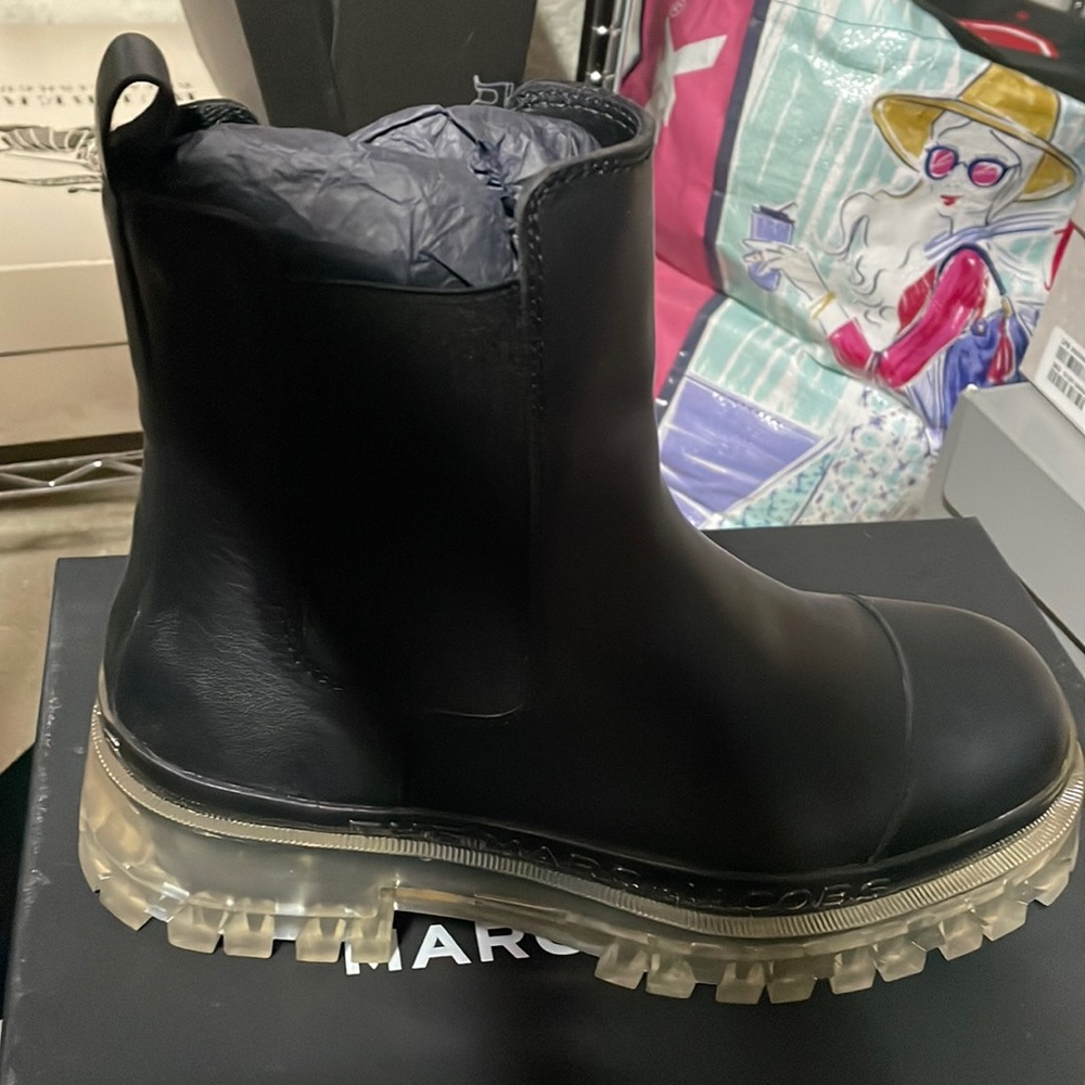 Marc Jacobs Blk Clear Sole Chelsea Boot